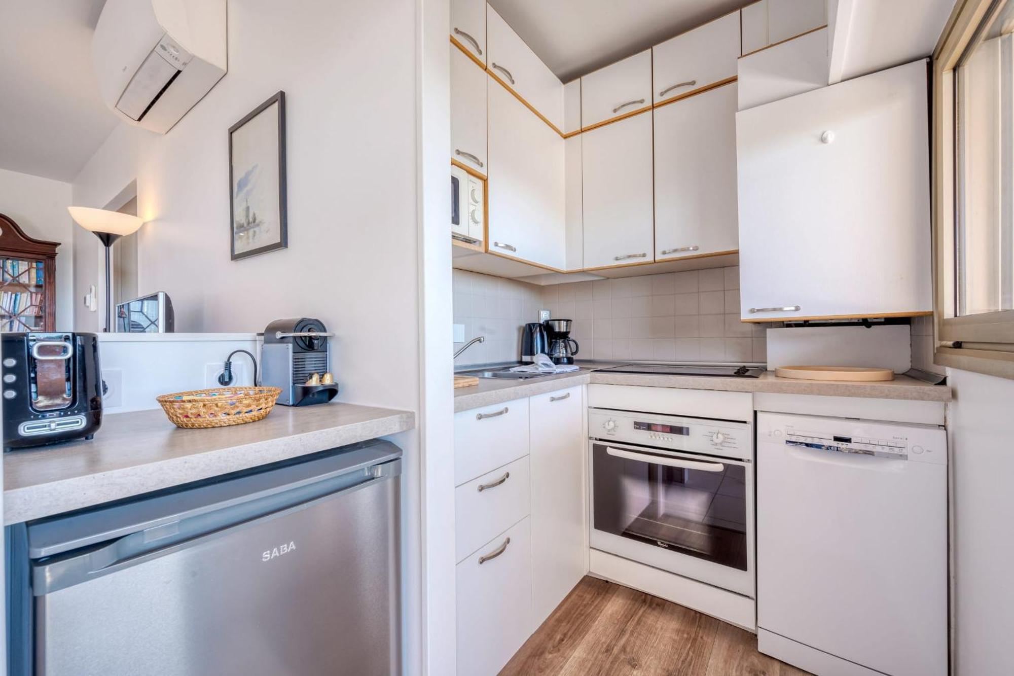 Apartamento La Badine For 4 By Sunset