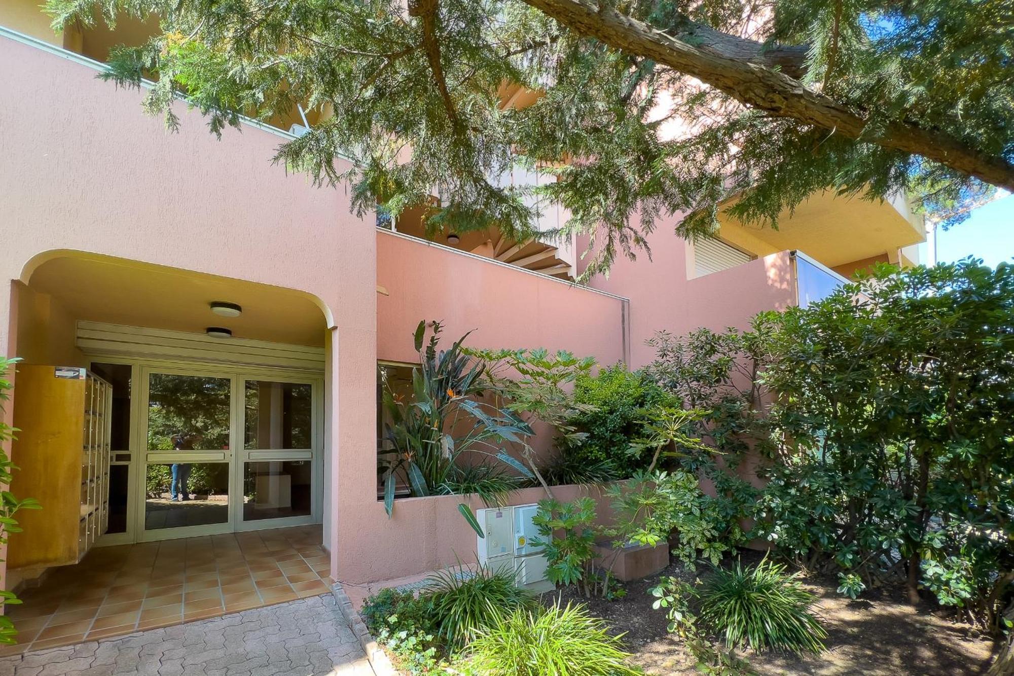Apartamento La Badine For 4 By Sunset *